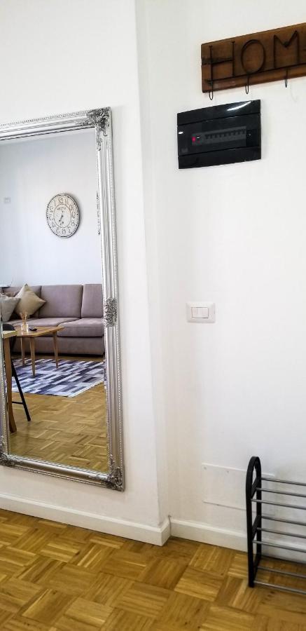 City Center Cute And Comfy Apartment - Ajia Apartments Tirana Exterior foto