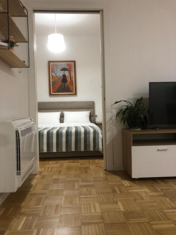 City Center Cute And Comfy Apartment - Ajia Apartments Tirana Exterior foto